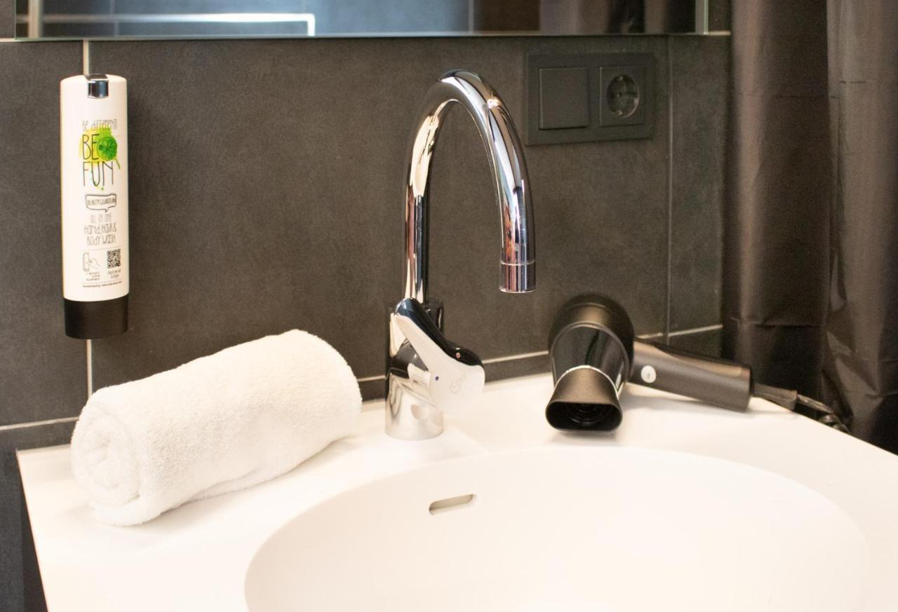 Tu Hotel By Wmm Hotels Tuningen エクステリア 写真